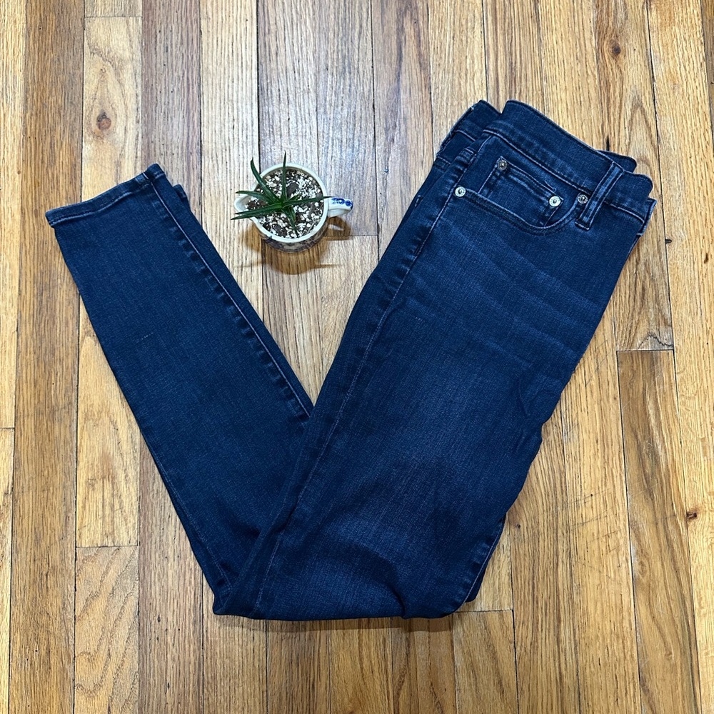 J. Crew. High Waisted Skinny Jeans. Size 28.